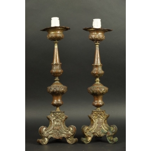 https://antyki-urbaniak.pl/3551-26132-thickbox/two-lighters-silver-plated-copper-18th-century.jpg