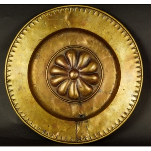 https://antyki-urbaniak.pl/3855-29029-thickbox/nuremberg-bowl-brass-16th-century.jpg