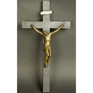 https://antyki-urbaniak.pl/3990-31276-thickbox/hanging-crucifix-baroque-17th-century.jpg