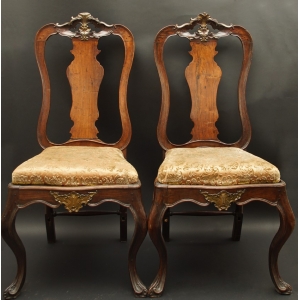 https://antyki-urbaniak.pl/4427-36396-thickbox/pair-of-rosewood-chairs-18th-century.jpg