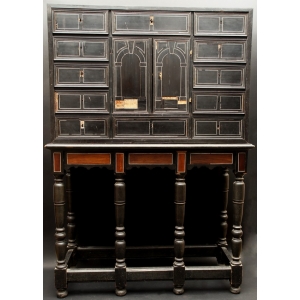 https://antyki-urbaniak.pl/4430-36430-thickbox/cabinet-with-base-baroque-17th-18th-century.jpg