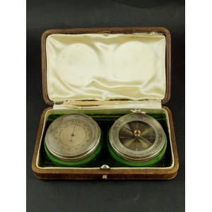 https://antyki-urbaniak.pl/4449-36589-thickbox/compass-barometer-radiguet-massiot-france-20th-century.jpg