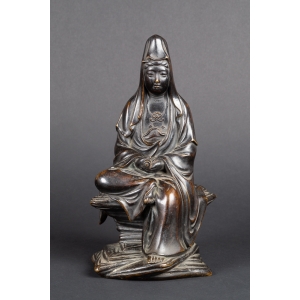 https://antyki-urbaniak.pl/4529-37404-thickbox/-kannon-bosatsu-japan-edo-meiji-era-19th-century-patinated-bronze.jpg