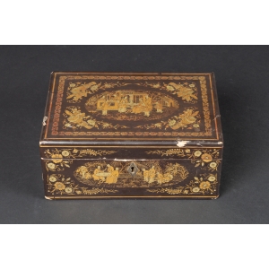 https://antyki-urbaniak.pl/4538-37576-thickbox/-crate-lacquerware-china-qing-dynasty-19th-century.jpg