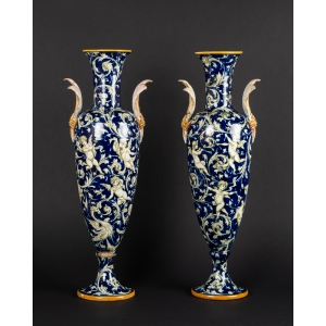 https://antyki-urbaniak.pl/4642-38898-thickbox/-pair-of-vases-neo-renaissance-italy-molaroni-pesaro-19th-20th-century.jpg